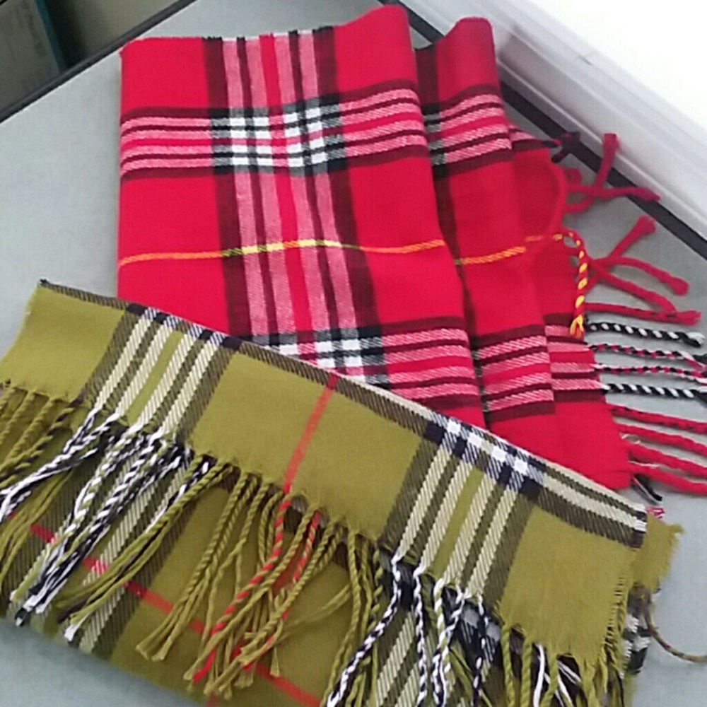 CLASSIC CASHMERE FEEL SCARF red availabl